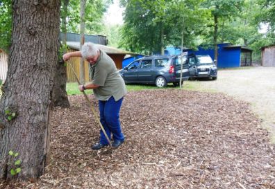 Bild 23 Erika sah noch kleine Unebenheiten.JPG