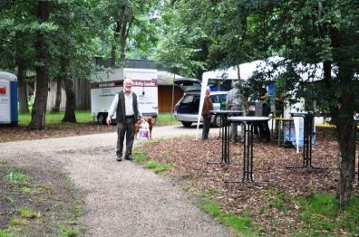 Bild 24 Das Fest kann beginnen.JPG