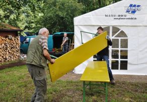 Bild 17 Heinz und Wolfgang beim Garniturenaufbau.JPG