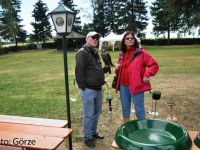 Bild 24 Juergen mit Gattin und jungem Wanderfalken.JPG